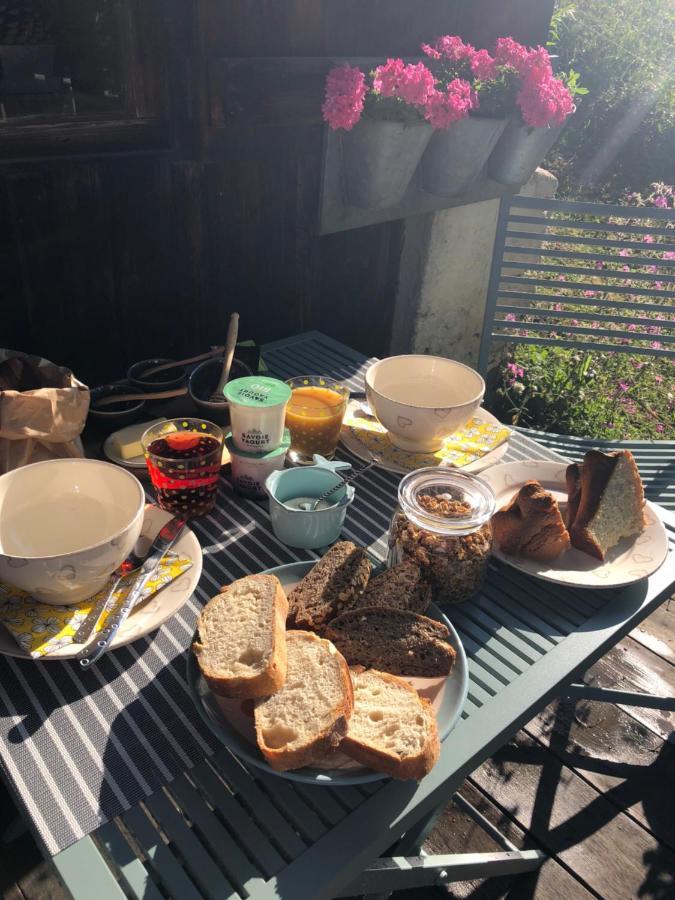 Le Pika Bed and Breakfast Hauteluce Exteriör bild